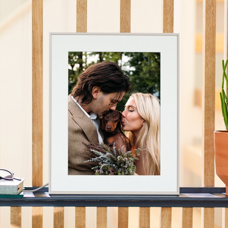 Select image: Image 1 of Aura Walden 15" HD Frame
