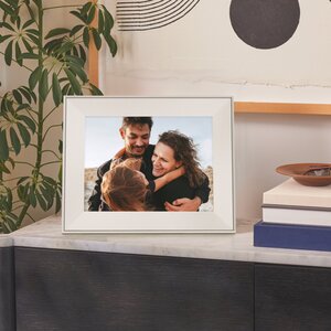 Select thumbnail: Image 3 of Aura Aspen 12" HD Frame