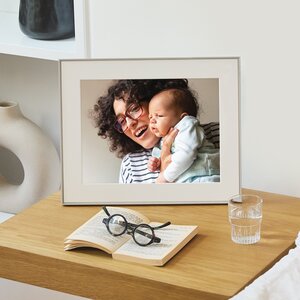 Select thumbnail: Image 2 of Aura Walden 15" HD Frame