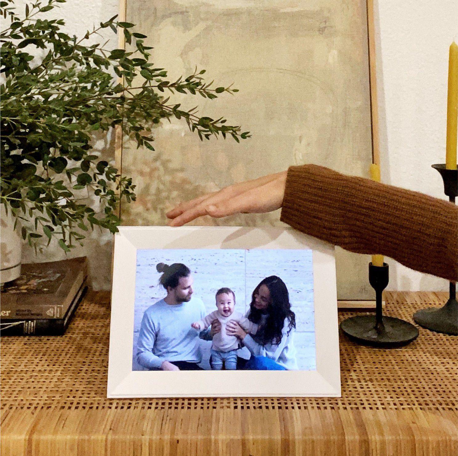 Aura Frames The Best Digital Picture Frame